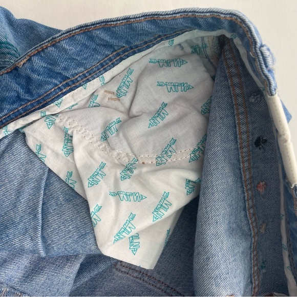 ZARA Light Wash Novelty Embroidered ‘MILANO’ Cropped Jeans Size 8 - Picture 12 of 13